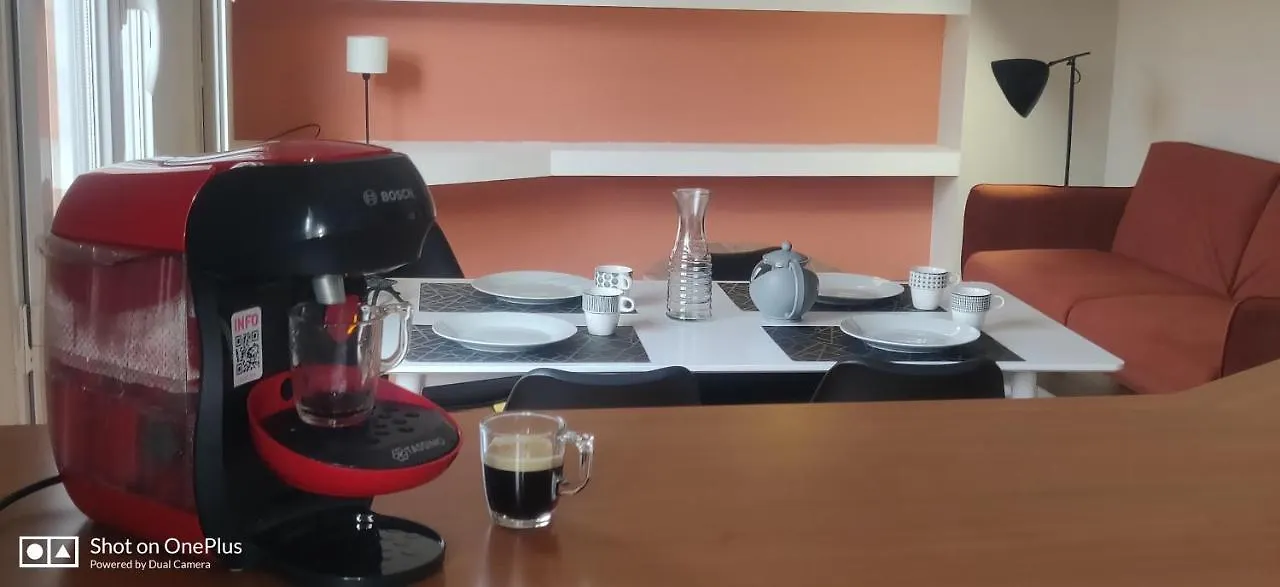 Grand Appartement Avec Terrasse, Paris12