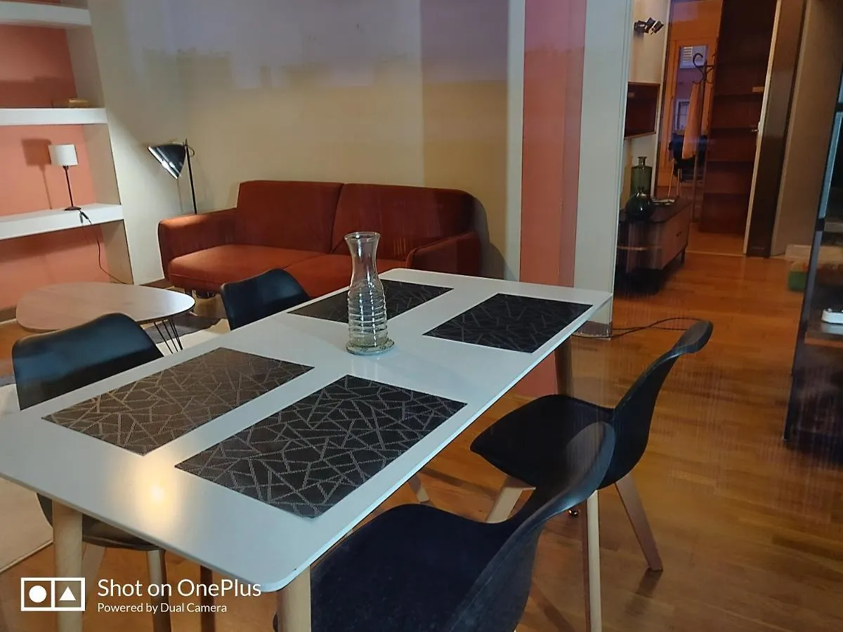 Grand Appartement Avec Terrasse, Paris12 Appartamento